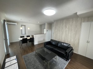 坂井市春江町為国、中古一戸建ての居間画像です