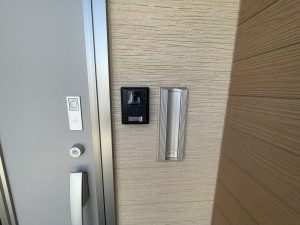 坂井市春江町為国、中古一戸建ての玄関画像です