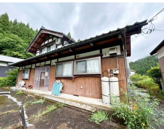 福井市南西俣町、中古一戸建ての画像です