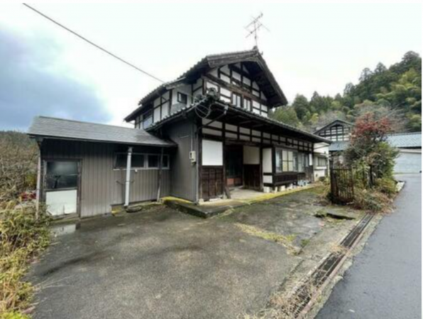 福井市深見町、中古一戸建ての画像です