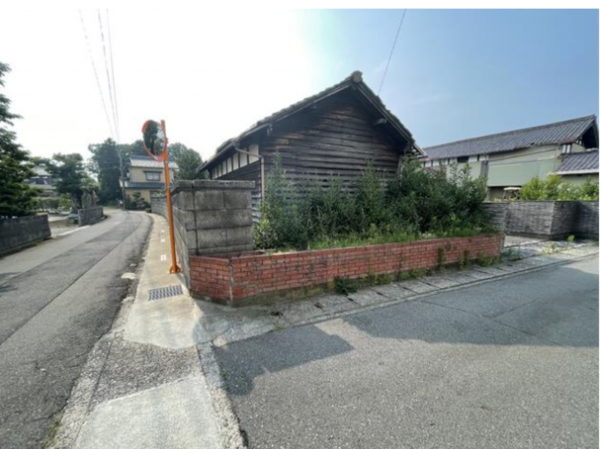坂井市丸岡町八ツ口、土地の画像です