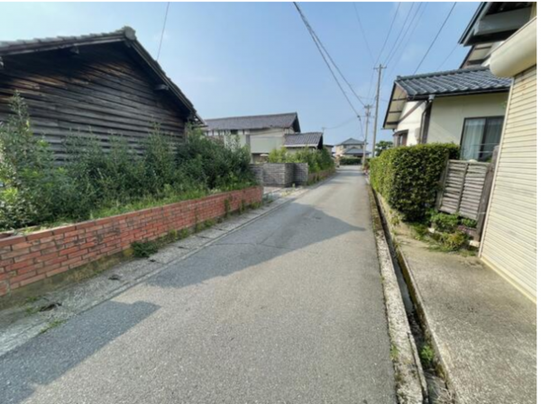 坂井市丸岡町八ツ口、土地の画像です