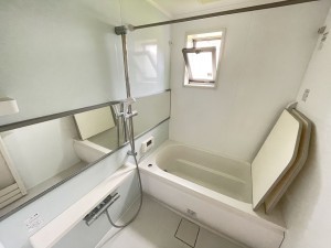 福井市松本、中古一戸建ての風呂画像です