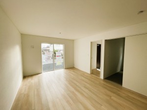 坂井市丸岡町城北、新築一戸建ての居間画像です