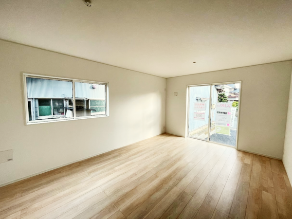 坂井市丸岡町城北、新築一戸建ての居間画像です