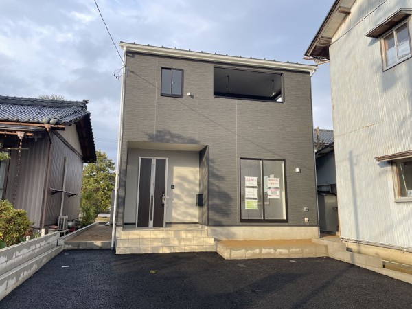 坂井市丸岡町城北、新築一戸建ての外観画像です