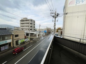 福井市大宮、中古一戸建てのバルコニー画像です