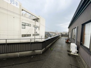 福井市大宮、中古一戸建てのバルコニー画像です