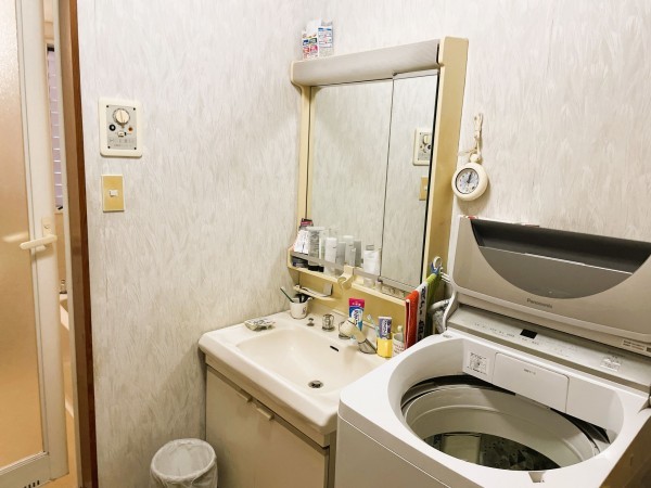 福井市大宮、中古一戸建ての洗面画像です