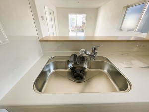 鯖江市神中町、新築一戸建てのキッチン画像です