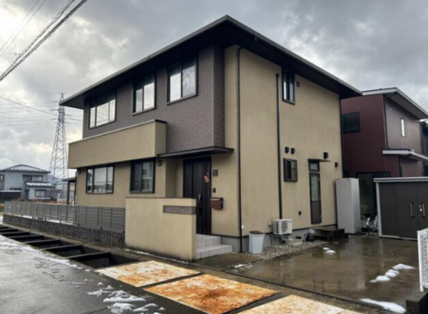 福井市西谷、中古一戸建ての外観画像です