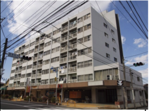 横浜市青葉区荏田町、マンションの外観画像です