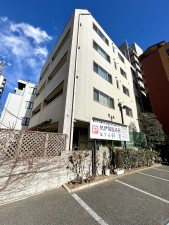 、収益物件/店舗付住宅の外観画像です