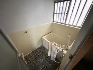 勝浦市沢倉、中古一戸建ての風呂画像です