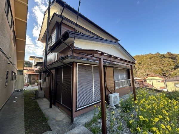 勝浦市沢倉、中古一戸建ての外観画像です