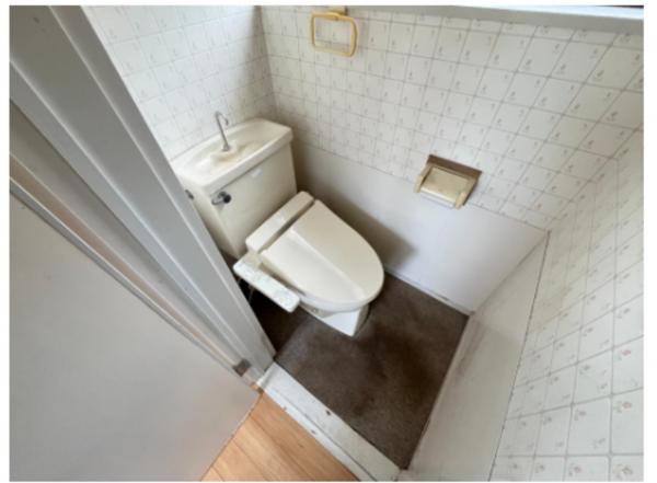いすみ市長志、中古一戸建てのトイレ画像です