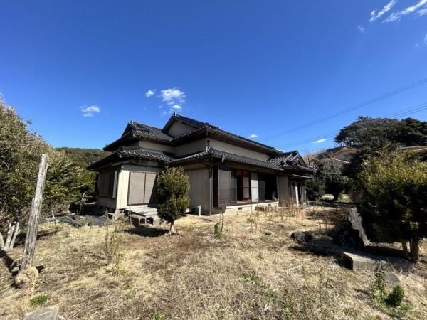 勝浦市大沢、中古一戸建ての外観画像です