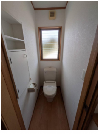 いすみ市岬町、中古一戸建てのトイレ画像です