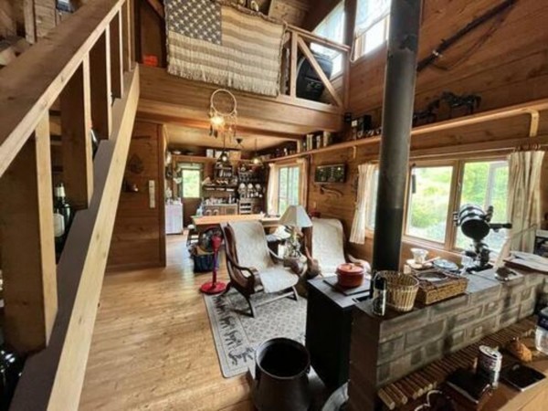 夷隅郡大多喜町粟又、中古一戸建ての居間画像です