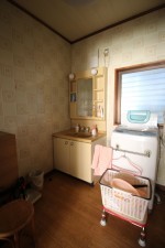 いすみ市岬町、中古一戸建ての洗面画像です