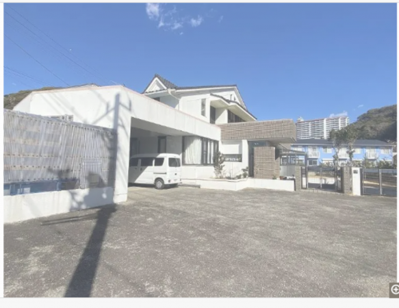 勝浦市浜勝浦、中古一戸建ての駐車場画像です