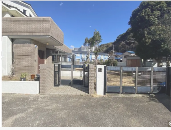 勝浦市浜勝浦、中古一戸建てのエントランス画像です