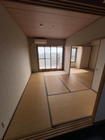 勝浦市沢倉、マンションの画像です
