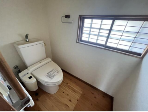いすみ市苅谷、中古一戸建てのトイレ画像です