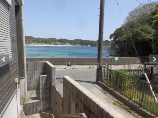 勝浦市守谷、中古一戸建ての画像です