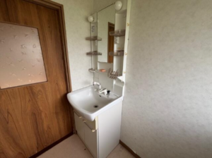 いすみ市深堀、中古一戸建ての洗面画像です