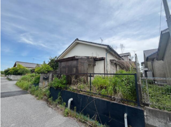 いすみ市深堀、中古一戸建ての外観画像です