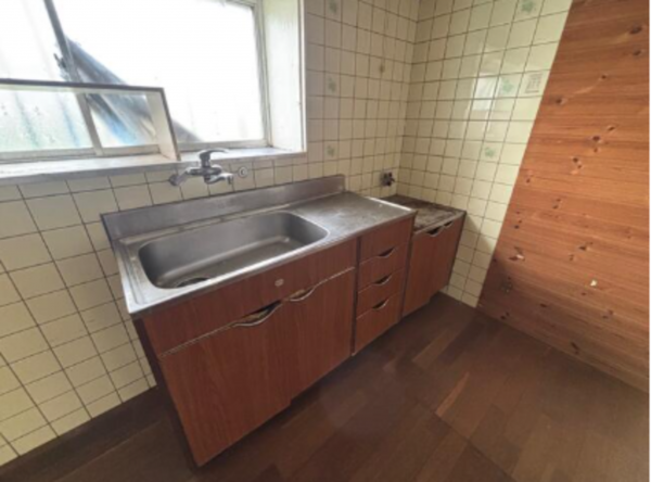 いすみ市深堀、中古一戸建てのキッチン画像です