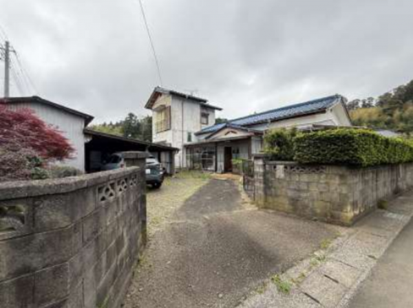 勝浦市赤羽根、中古一戸建ての画像です