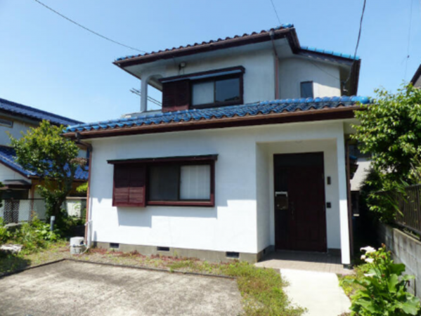 勝浦市墨名、中古一戸建ての外観画像です