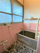 勝浦市浜行川、中古一戸建ての風呂画像です