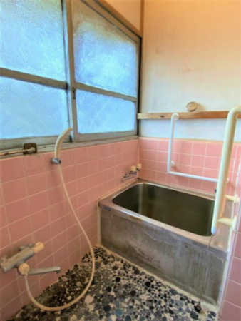 勝浦市浜行川、中古一戸建ての風呂画像です