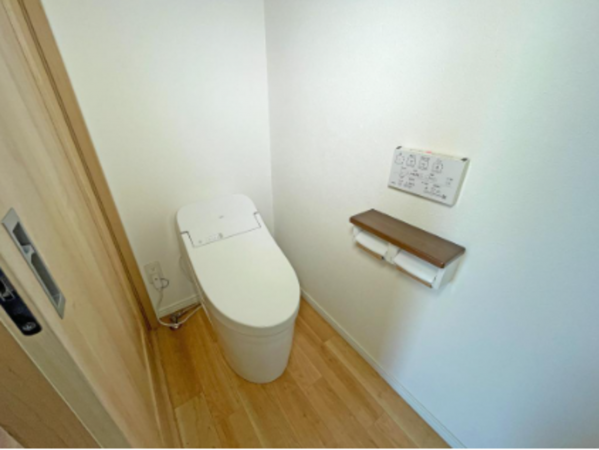 いすみ市岬町、中古一戸建てのトイレ画像です