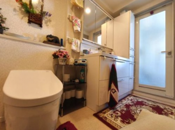 いすみ市岬町、マンションのトイレ画像です