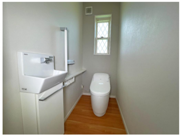 いすみ市岬町、中古一戸建てのトイレ画像です