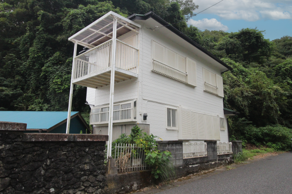 勝浦市串浜、中古一戸建ての外観画像です