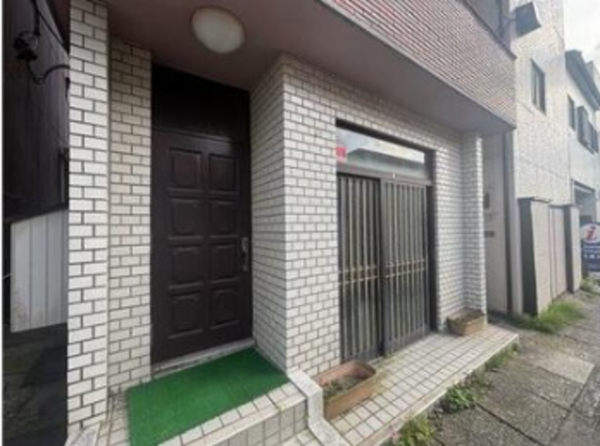 いすみ市大原、中古一戸建ての玄関画像です