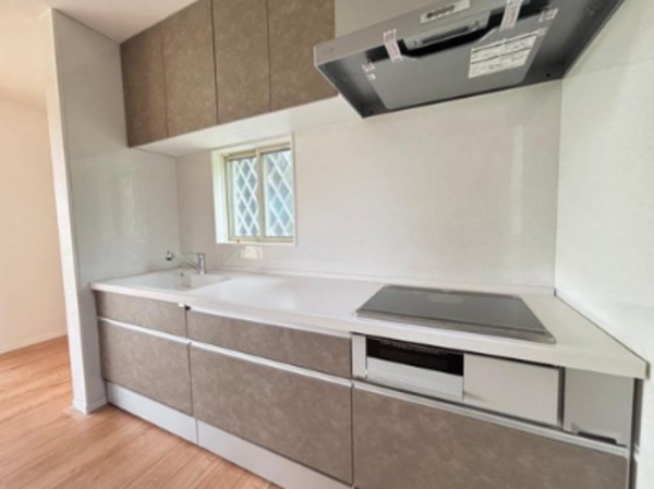 いすみ市弥正、新築一戸建てのキッチン画像です