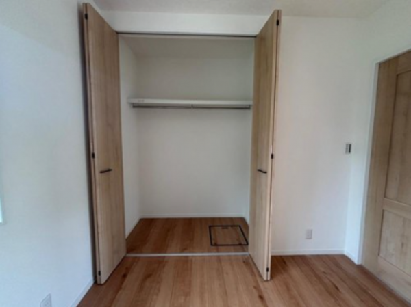 いすみ市弥正、新築一戸建ての収納画像です