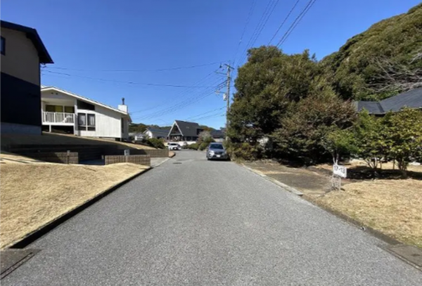 勝浦市松部、中古一戸建ての外観画像です