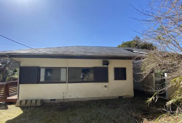 勝浦市松部、中古一戸建ての外観画像です