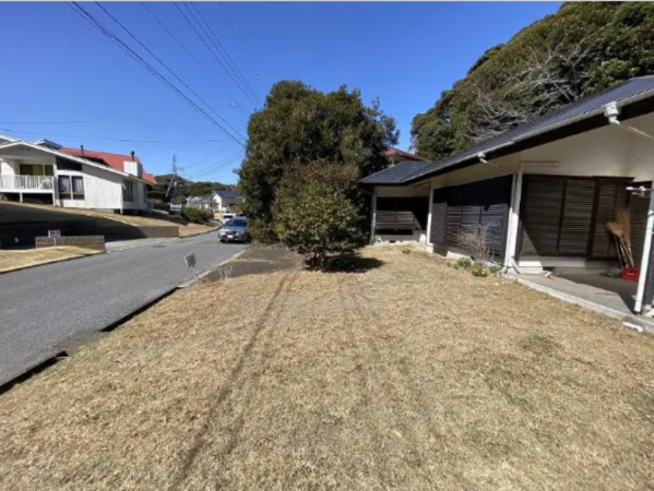 勝浦市松部、中古一戸建ての外観画像です