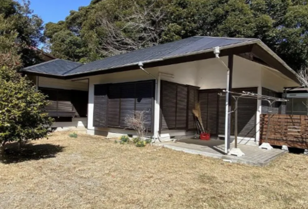 勝浦市松部、中古一戸建ての外観画像です