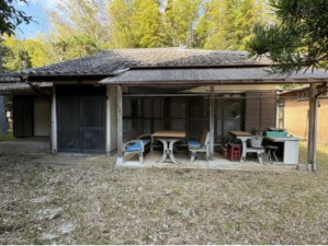 勝浦市新戸、中古一戸建ての外観画像です