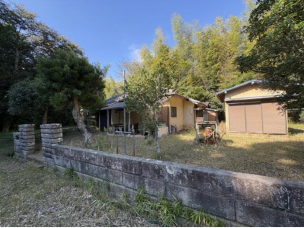 勝浦市新戸、中古一戸建ての外観画像です