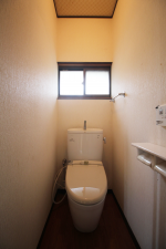 いすみ市岬町、中古一戸建てのトイレ画像です
